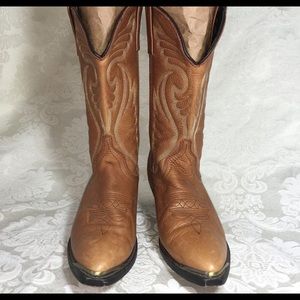 Western women’s cowboy boots size 5.5 leather